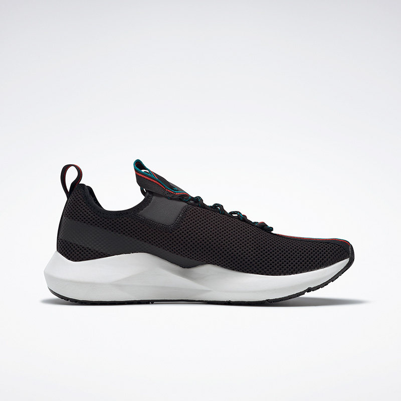 reebok跑步鞋