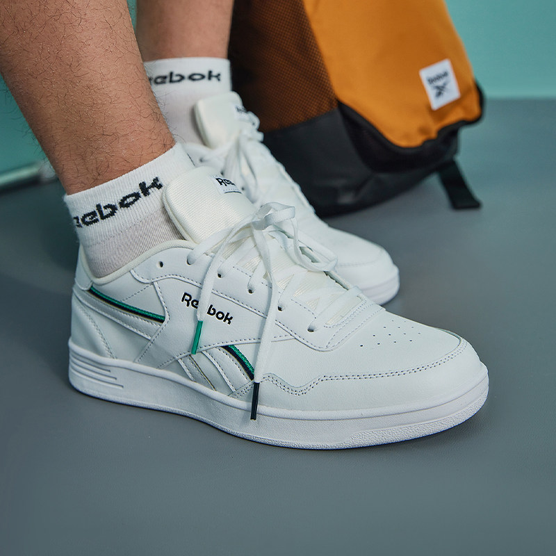  reebok板鞋