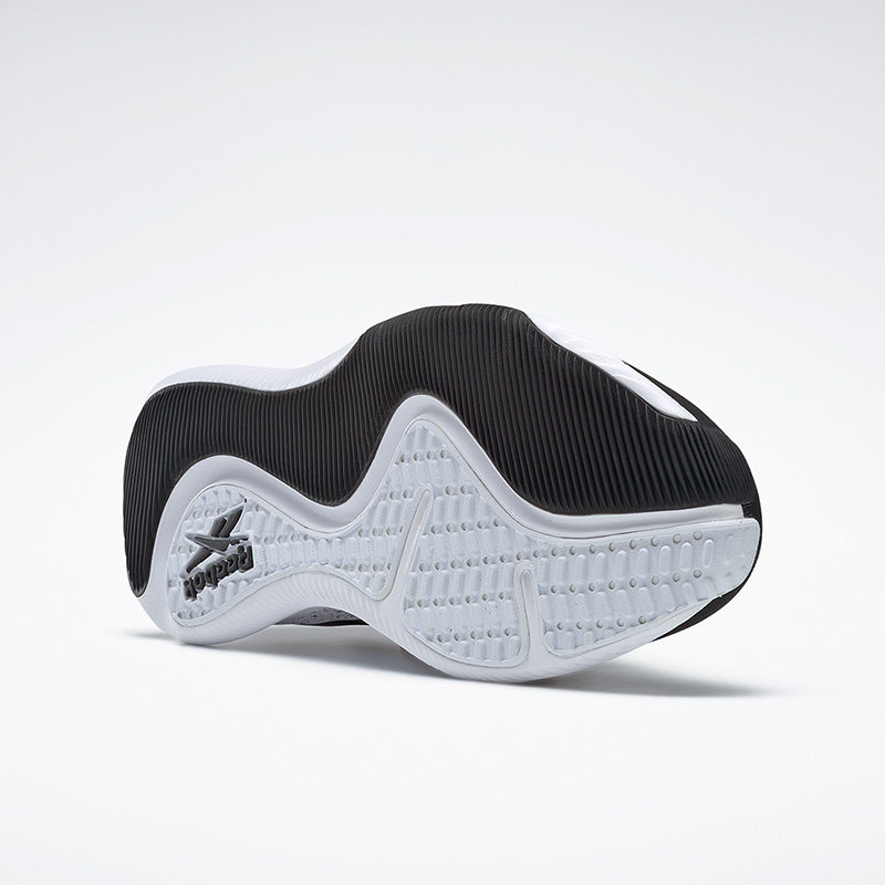  reebok板鞋/休闲鞋