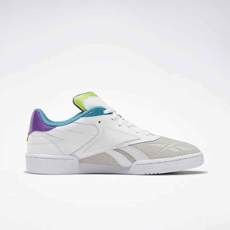  reebok板鞋/休闲鞋