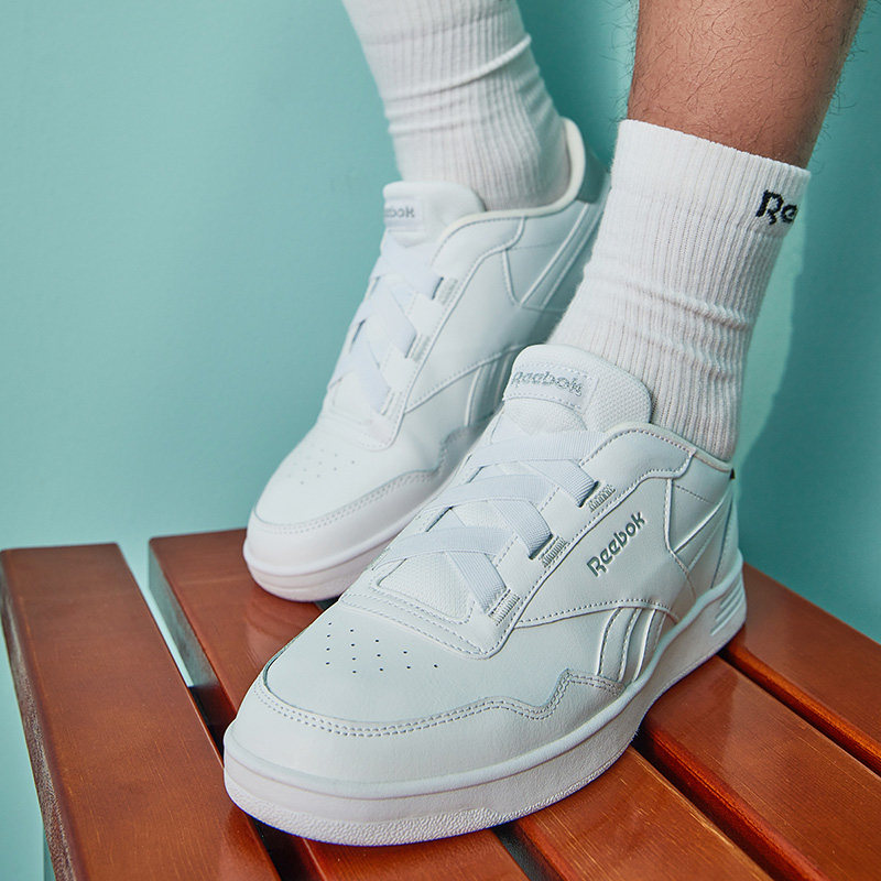 reebok板鞋