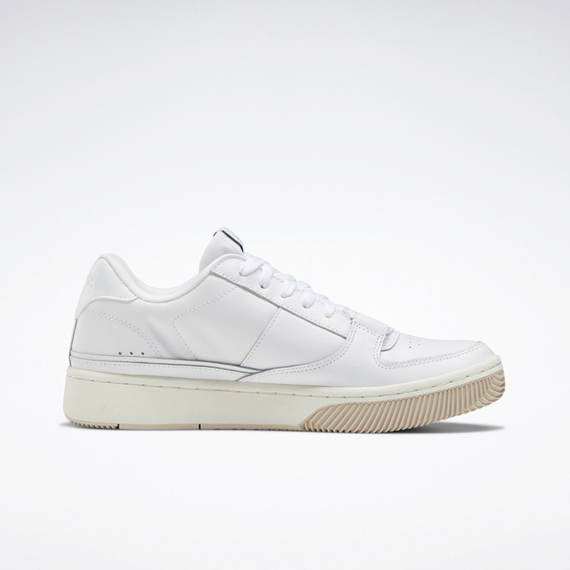  reebok板鞋/休闲鞋