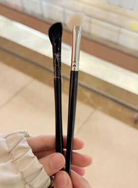 乌木半扇形鼻影刷精致铜管高档修容刷羊毛细光峰动物毛高光化妆刷