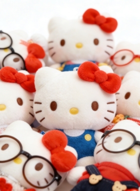 正版hellokitty三丽鸥sanrio包包挂件包挂饰毛绒公仔闺蜜礼物KT猫