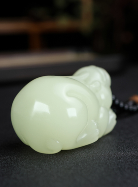 和田玉招财皮丘貔貅手把件