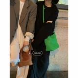 Высококачественная маленькая плетеная барсетка, модная демисезонная сумка через плечо, коллекция 2023