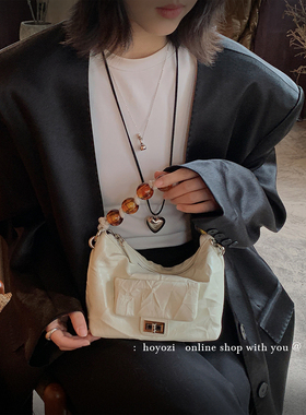 【小优家包包】HOYOZI新中式珠珠链条斜挎包包女士2024新款手拎