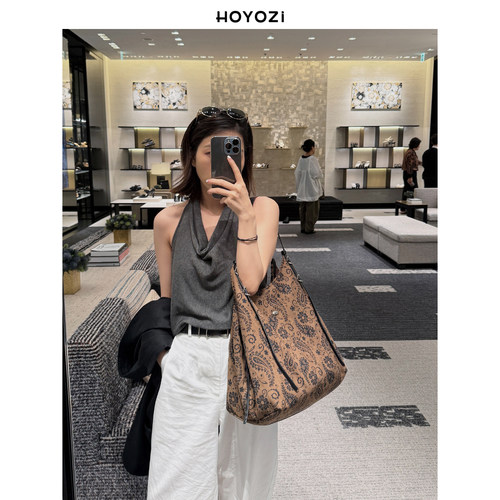 【小优家包包】HOYOZI秋冬慵懒托特包女2026新款大容量通勤大包 - 图2