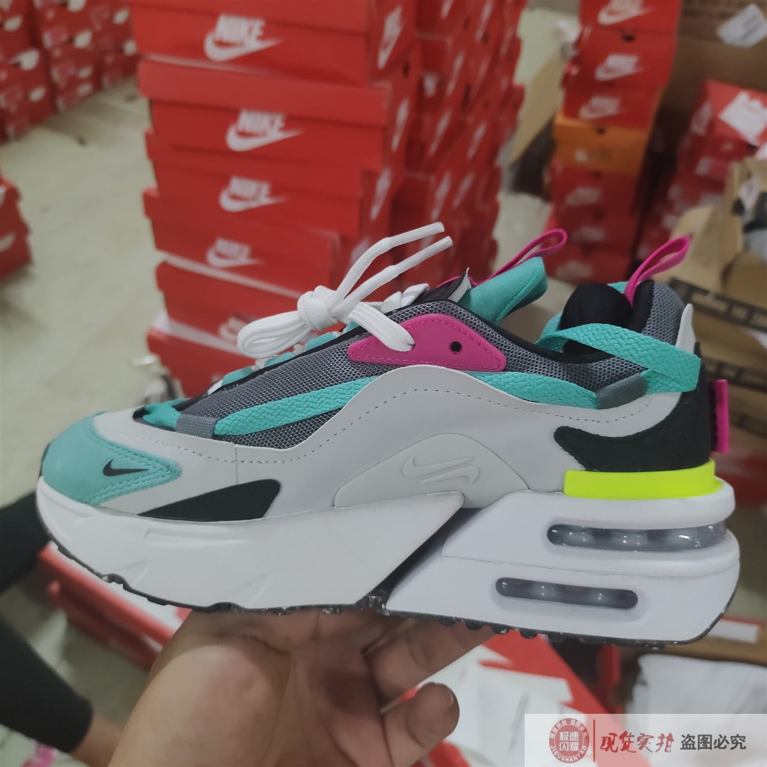 Nike 女鞋AIR MAX FURYOSA撞色拼接气垫休闲鞋 DH5104-001-002 - 图0