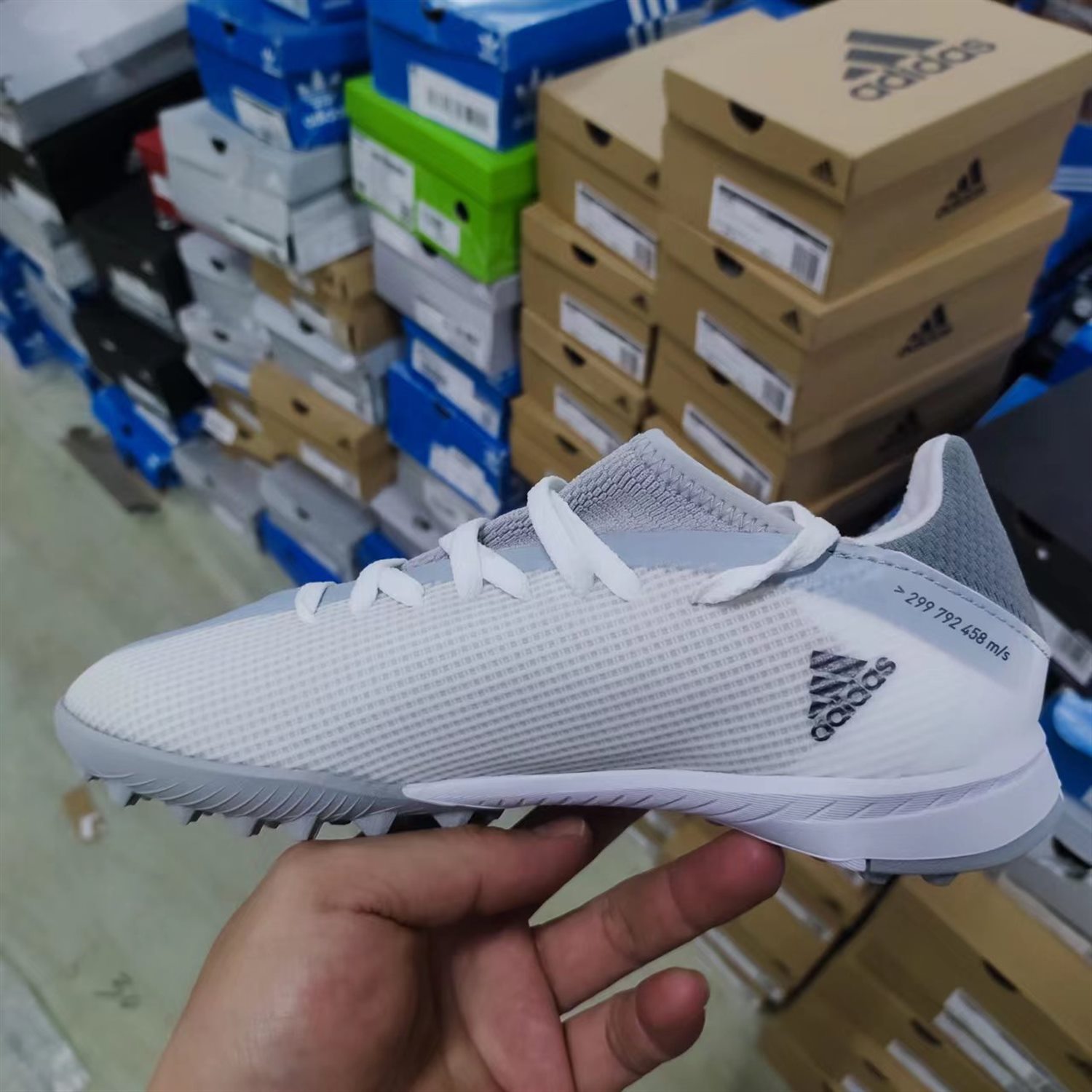 Adidas 大童碎钉人工草足球鞋 FY6911 FV8710 8707 FW7538 FY3322 - 图0