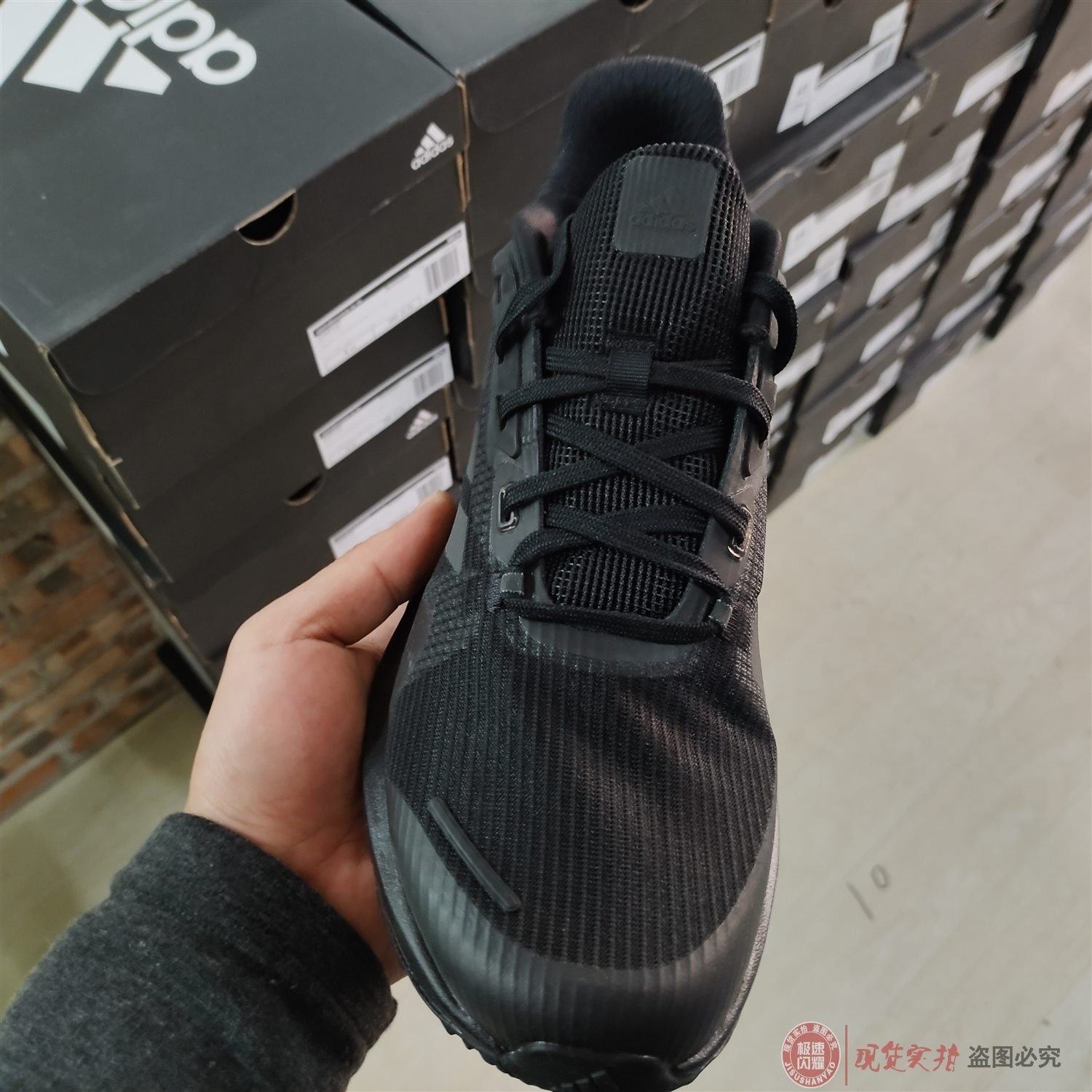 Adidas阿迪达斯鞋子男2021冬季新款减震运动鞋Bounce跑步鞋EG9626 - 图0