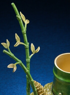 黄铜节节高升一鸣惊人笔筒