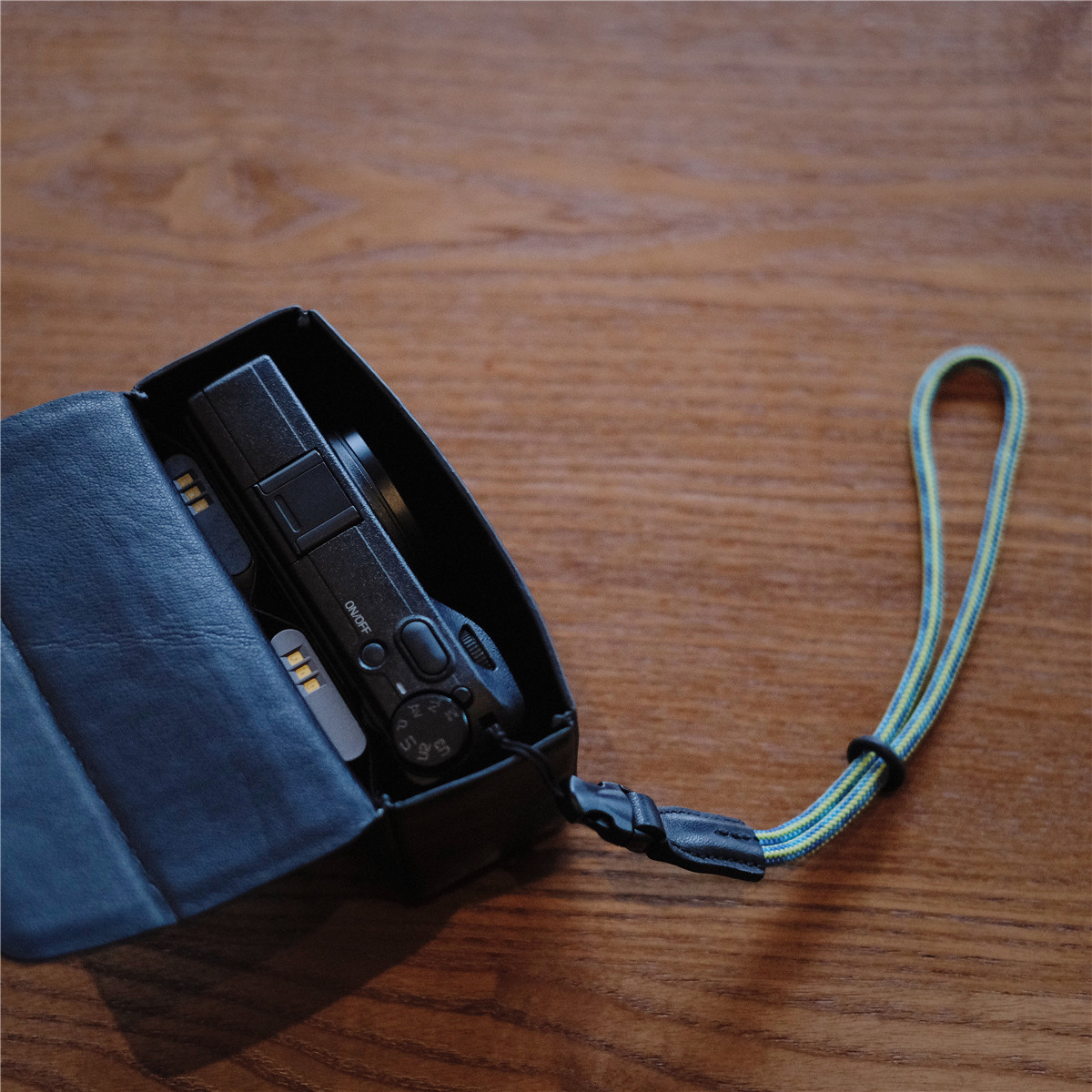 camin 牛皮相机包理光GR索尼黑卡器材数码便携包收纳包原创品牌 - 图1