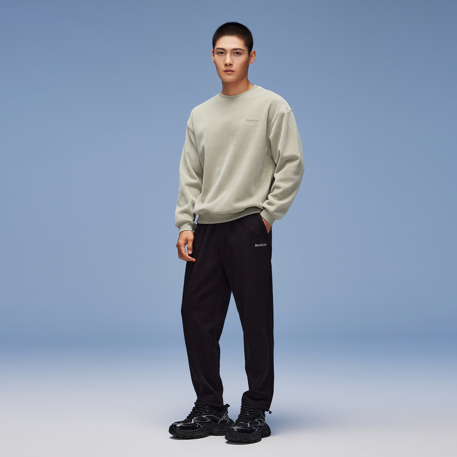 海澜之家旗下黑鲸摇粒绒圆领加绒加厚卫衣2024年冬新套头上衣男