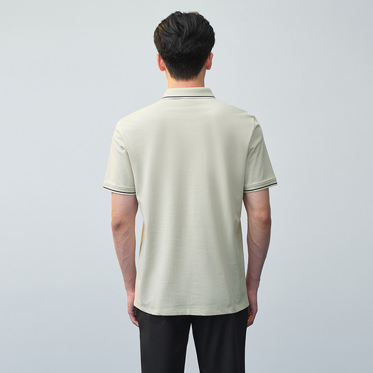 Camisa POLO con estampado de letras y solapa de color en contraste de Heilan House