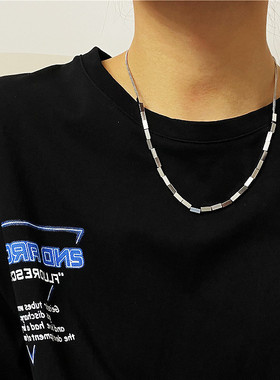 钛钢小方格项链女潮嘻哈风毛衣链方块小众设计锁骨链男气质简约