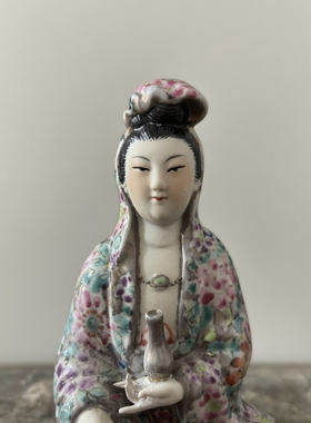 陶瓷人物摆件手工粉彩雕塑瓷老厂货观音佛像佛堂寺庙陶瓷摆件22cm