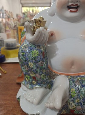 景德镇古彩陶瓷弥勒佛摆件哈哈佛客厅桌面笑佛装饰工艺品代代有福