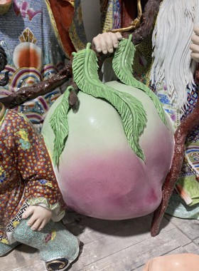 景德镇雕塑瓷寿星杠桃中式复古南极仙翁公孙扛桃老寿星公司酒店摆