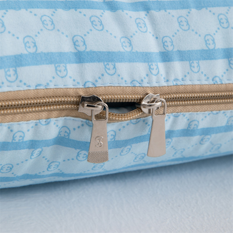 可折叠抱枕被子两用汽车沙发靠垫可爱办公室宿舍午休空调被三丽鸥,淘宝优惠券,粉丝福利购,淘宝优惠卷