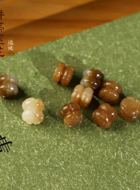 新疆和田玉糖料并蒂莲花散珠