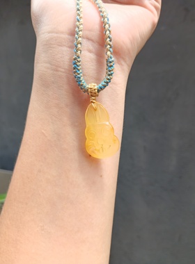 天然蜜蜡兔子吊坠项链女款毛衣链挂件锁骨链小众设计感高级送礼物