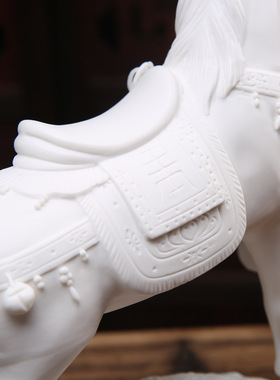 陶瓷工艺品生肖马到成功白瓷客厅办公家居摆件收藏大师美术师作品