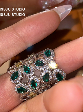 琚小姐铜材质女宽版绿钻花朵