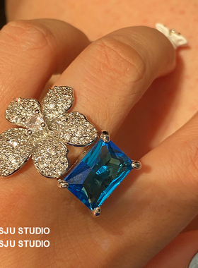 琚小姐花朵蓝钻戒指女