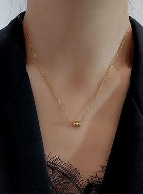 钛钢不掉色项链女锁骨链