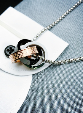 发型师钛钢欧美玫瑰金戒指吊坠