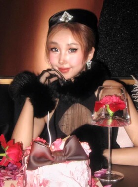 秋冬仿貂绒毛黑色钻饰平顶礼帽子女复古发饰帽优雅气质毛呢小礼帽