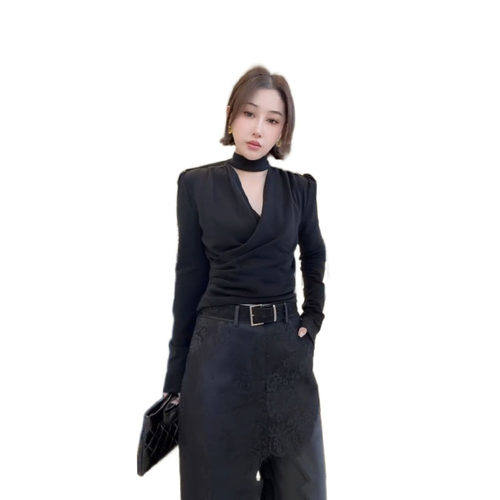 欧货拼接茶歇领挂脖设计感长袖T恤女2025冬季新款修身显瘦打底衫 - 图3