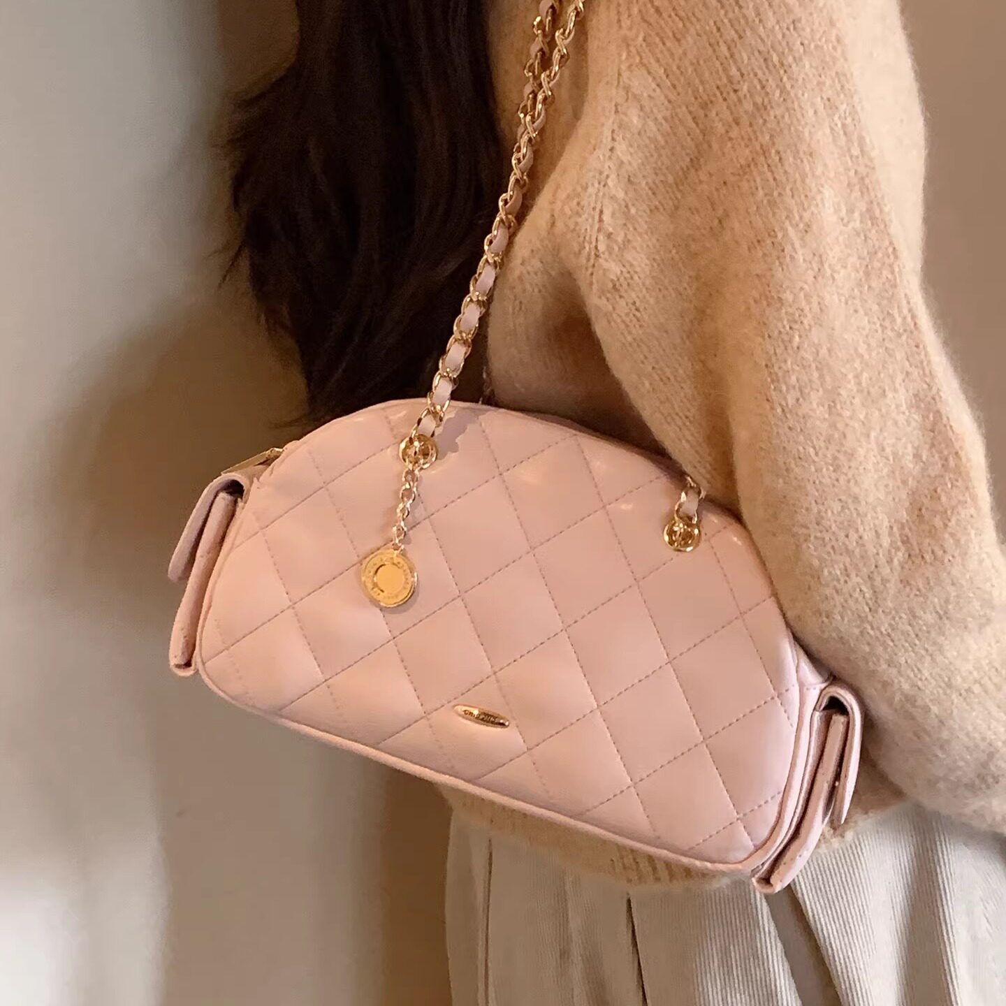 南风Chio2nd 岁月鎏金枕头包包女粉色菱格链条包高级感单肩斜挎包