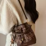 Демисезонная сумка на одно плечо, в стиле Шанель