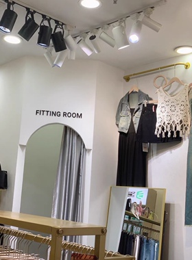试衣间FITTING ROOM立体自沾简约时尚亚克力字服装店装饰指示门牌
