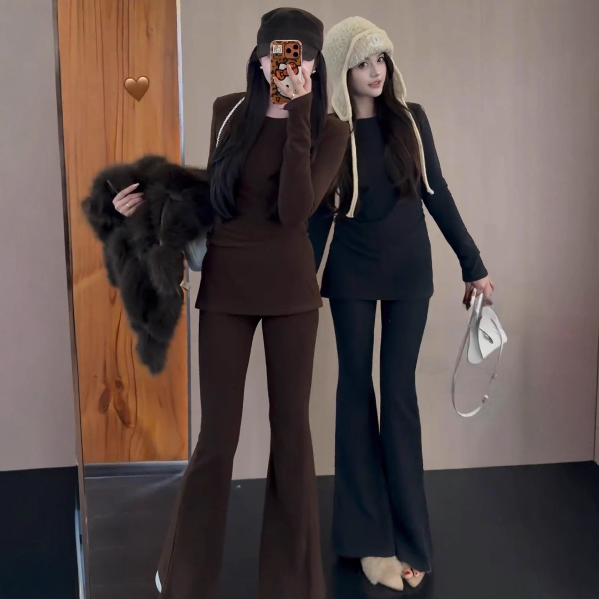 韩系洋气时尚套装女冬季高级感内搭磨毛长袖t恤高腰微喇裤两件套,淘宝优惠券,粉丝福利购,淘宝优惠卷