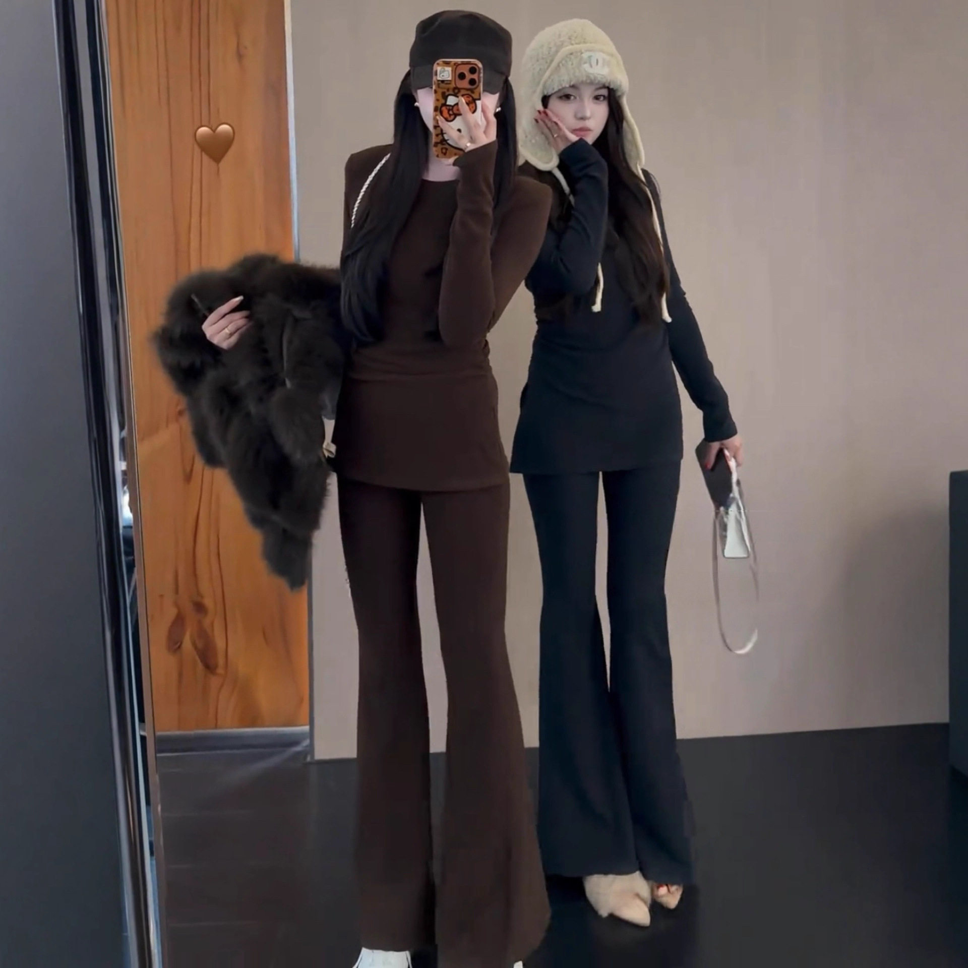 韩系洋气时尚套装女冬季高级感内搭磨毛长袖t恤高腰微喇裤两件套,淘宝优惠券,粉丝福利购,淘宝优惠卷