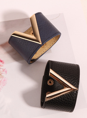 简约韩国复古夸张宽皮字型女手链