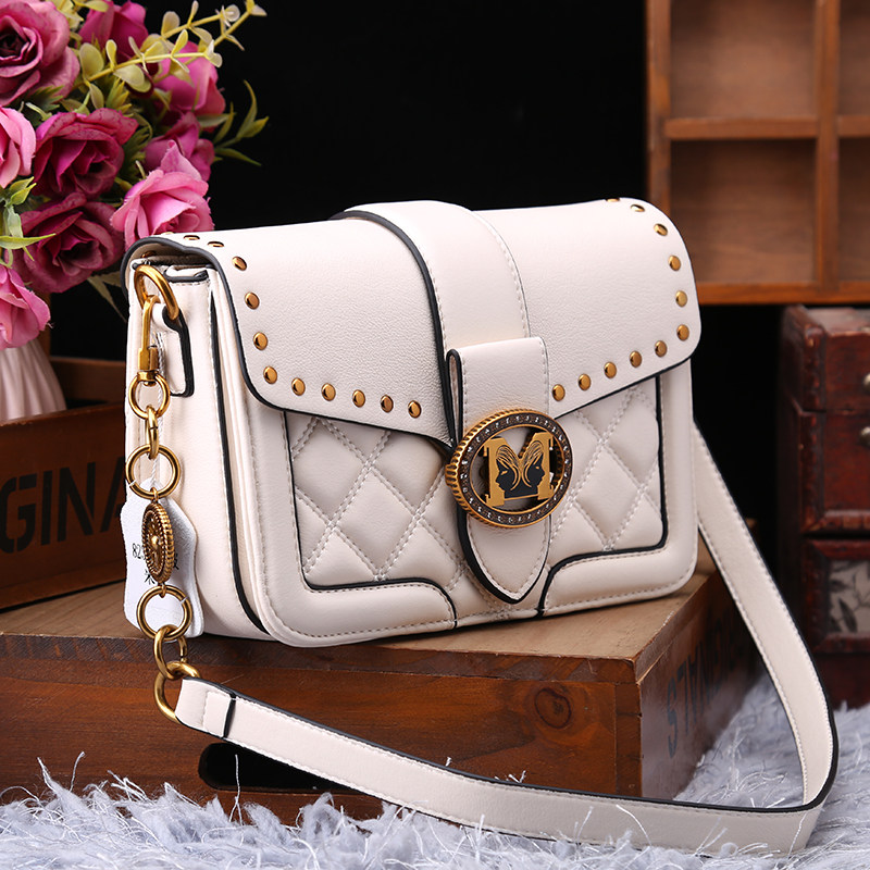 专柜正品小方包女2025新款时尚真皮菱格单肩包休闲百搭斜挎小包黑,淘宝优惠券,粉丝福利购,淘宝优惠卷