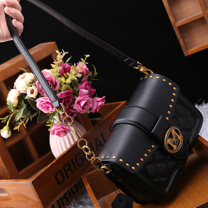 专柜正品小方包女2025新款时尚真皮菱格单肩包休闲百搭斜挎小包黑,淘宝优惠券,粉丝福利购,淘宝优惠卷