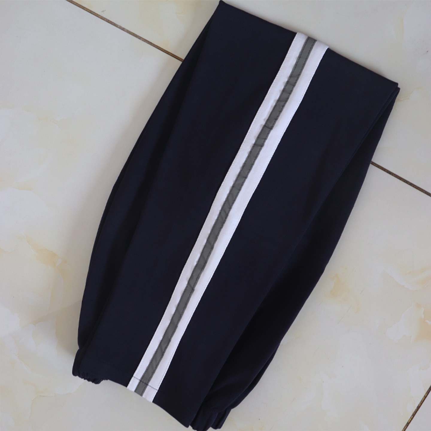 秋冬加绒白宽杠压灰色反光杠直口藏蓝校服裤子大码定做四季款棉质,淘宝优惠券,粉丝福利购,淘宝优惠卷