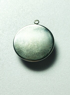 新品护身佛佛像保平安吊坠合金圆款旅游纪念品男女项链佛像挂件