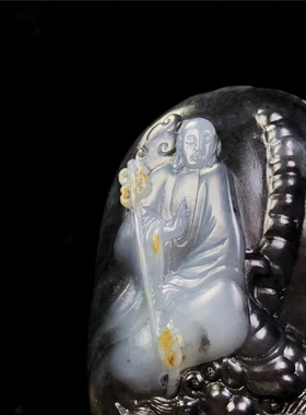 黑白分明苏工雕刻和田玉青花籽料