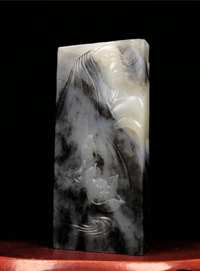 黑白分明把玩件和田玉青花籽料