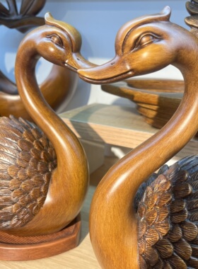 百年好合天鹅摆件客厅家居装饰品