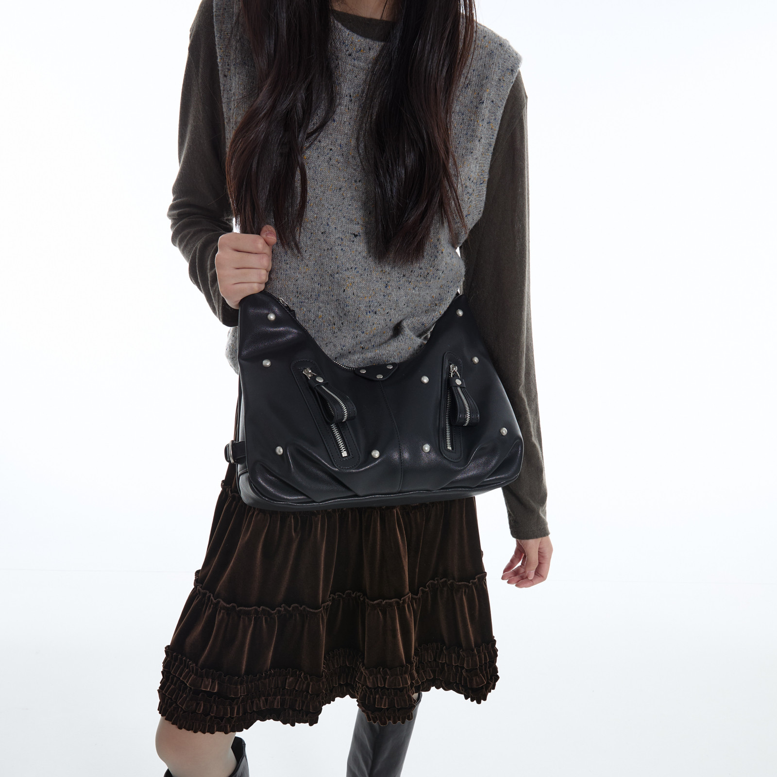 DirtySix 原创 贝拉斯拉夫 机车铆钉 软牛皮 单肩斜挎hobo包,淘宝优惠券,粉丝福利购,淘宝优惠卷