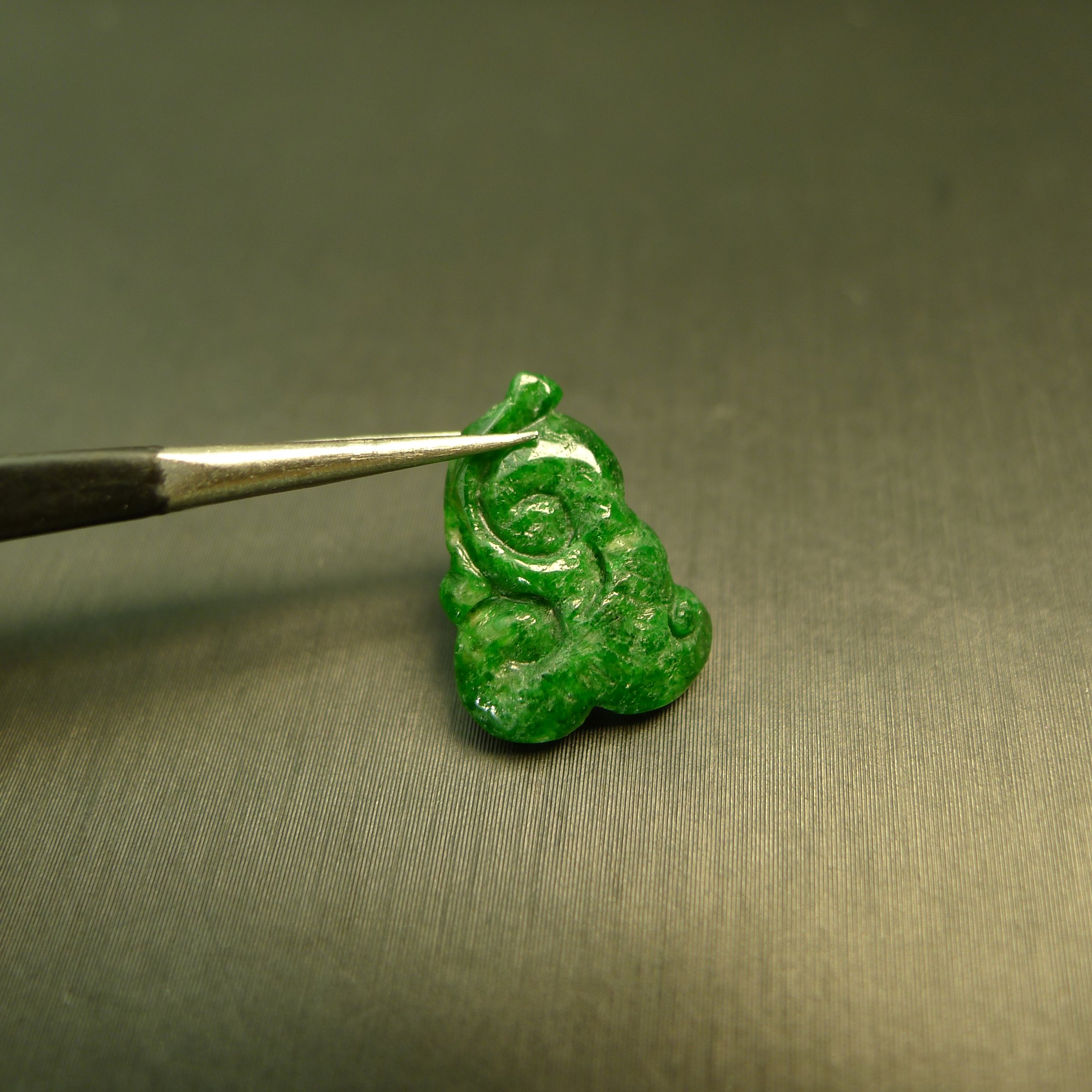 Spicy Green Burmese Natural Grade A Jadeite Ruyi Ring Noodles