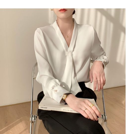 胖mm大码高级感职业衬衣女气质雪纺上衣设计感面试正装衬衫200斤