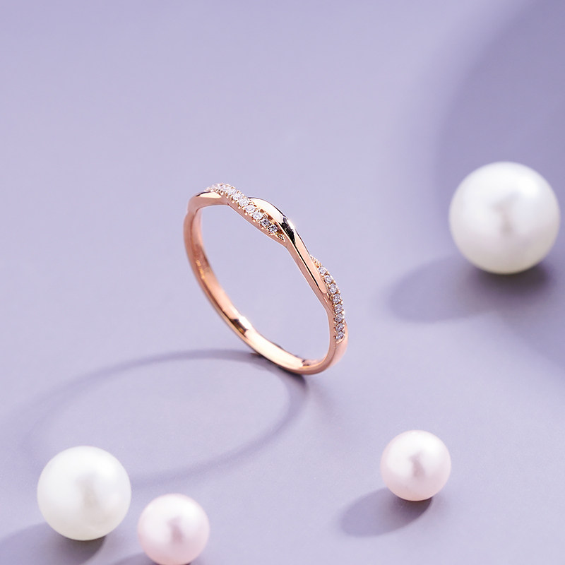 老庙黄18k金戒指缠绵条戒女钻戒指 老庙手饰